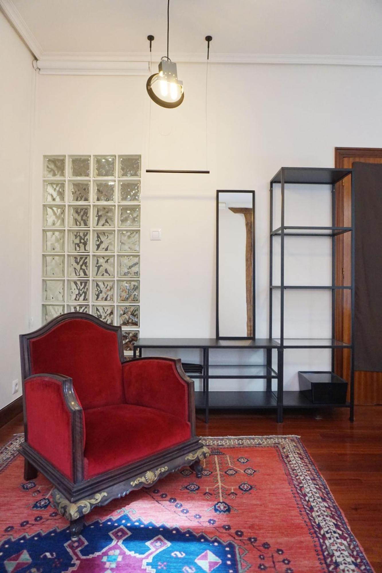 Cornerstone, En Casco Viejo Apartament *